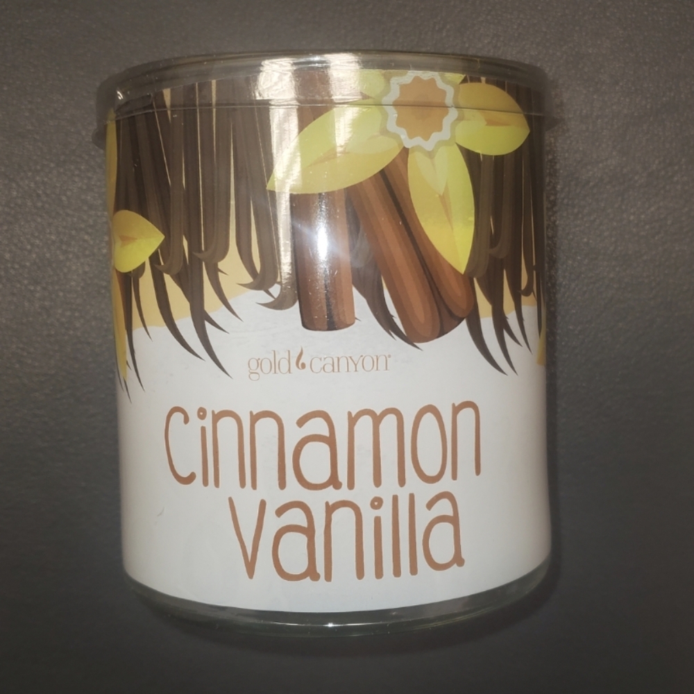 CINNAMON VANILLA 14.5 oz‎ Two-wick Gold Canyon Candle NEW In Box